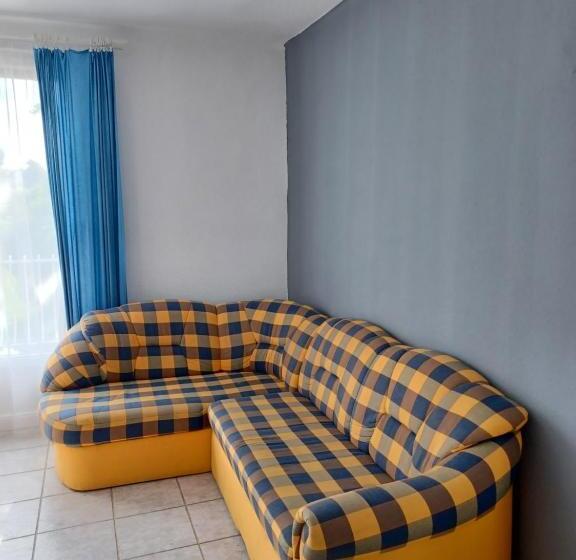 Апартаменты 2 спальни Вид на Бассейн, Jankó Apartman