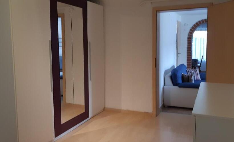 Апартаменты 1 Спальня Нижний Этаж, Jankó Apartman