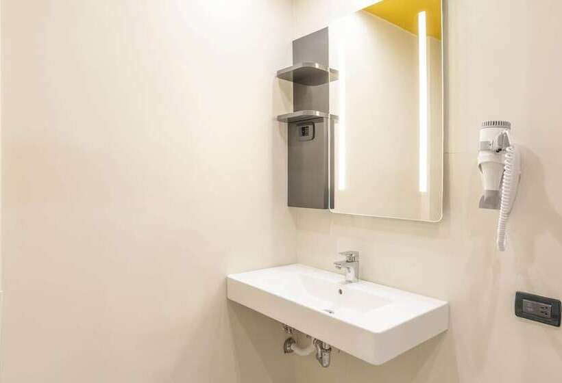 اتاق استاندارد, B&b Hotel Roma Tuscolana San Giovanni