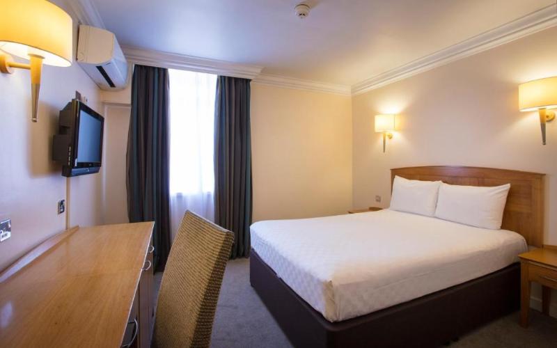 Номер Стандарт, Thistle London Heathrow Terminal 5