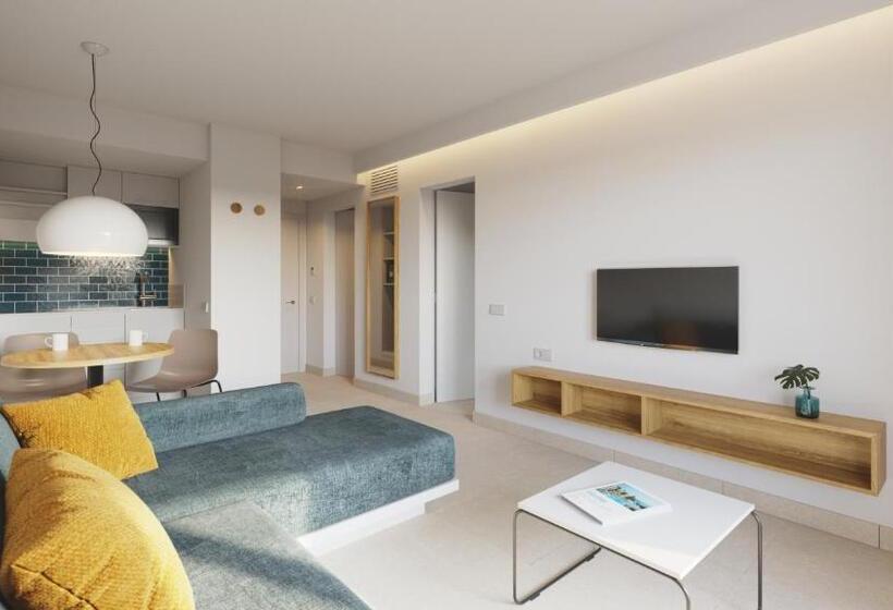 آپارتمان سوپریور 1 خوابه با چشم‌انداز استخر, Inturotel Cala Azul