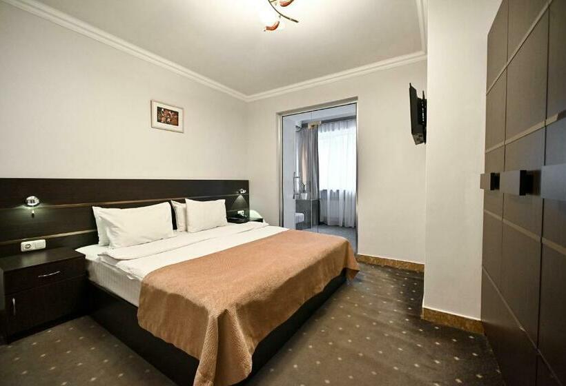 주니어 스위트, Skyline Hotel Yerevan