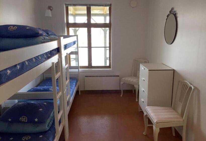 Номер Стандарт Четырехместный Совместный Санузел, Gustafsbergs Badhotell & Vandrarhem