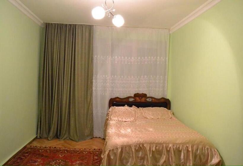 Номер Deluxe с Балконом, Anna B&b
