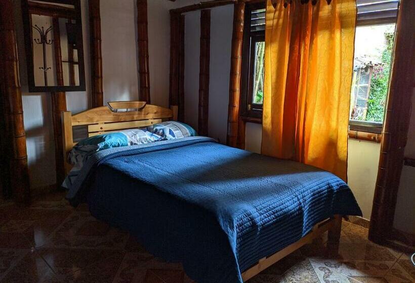 Номер Стандарт, Hospedaje El Jardín