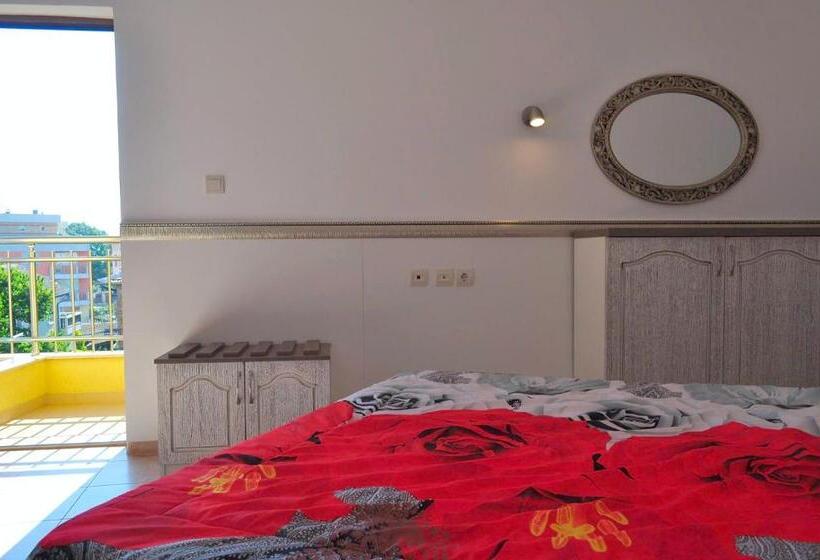 اتاق لوکس, Family Hotel Daf