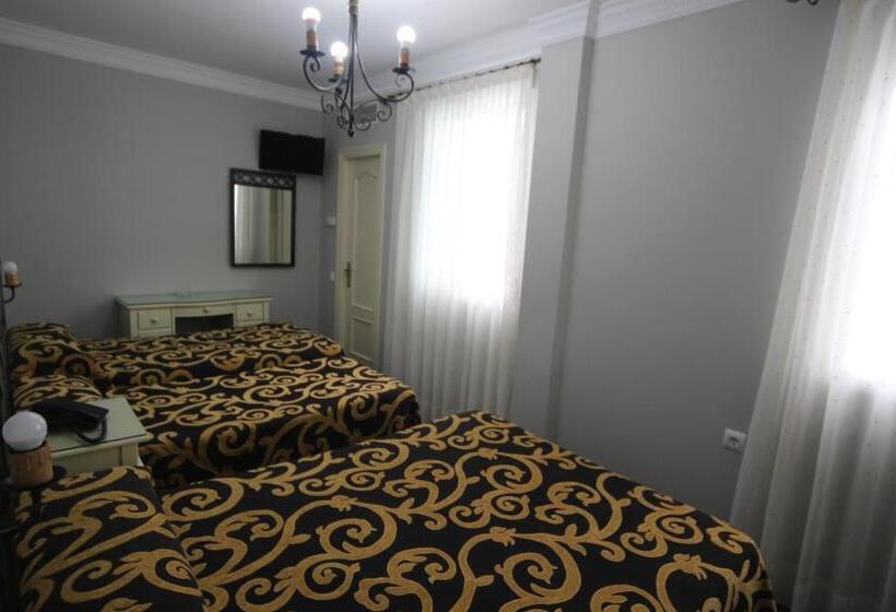 اتاق استاندارد چهار تخته, Hostal Roma