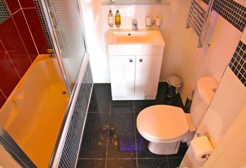 اتاق استاندارد, Crompton Guest House