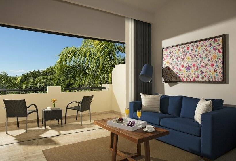 Junior Suite Club, Dreams Sapphire Resort & Spa