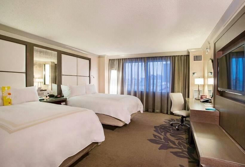 스탠다드 룸 더블 침대 2개, Little Rock Marriott