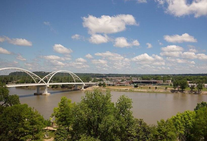 스탠다드 룸 더블 침대 2개, Little Rock Marriott