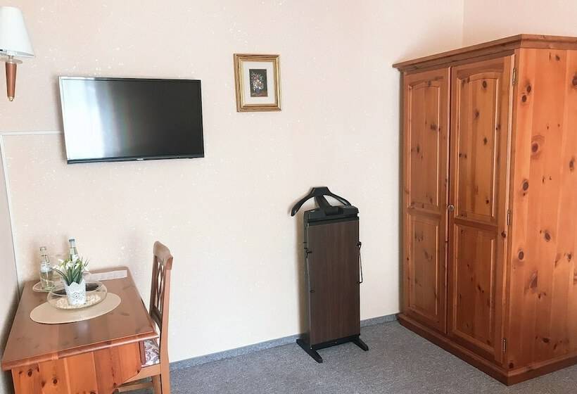 スタンダードシングルルーム, Haus Schlematal Hotel Und Restaurant