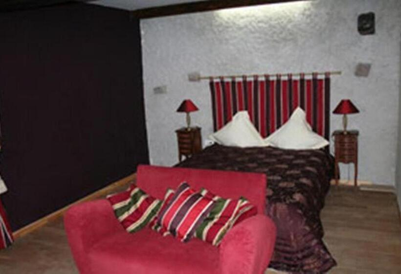 Номер Стандарт Трехместный, Chambres D'hotes Les Hirondelles