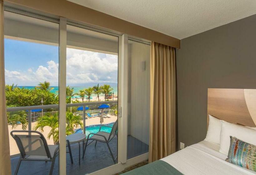 带2个双人床的标准工作室, Best Western Plus Atlantic Beach Resort