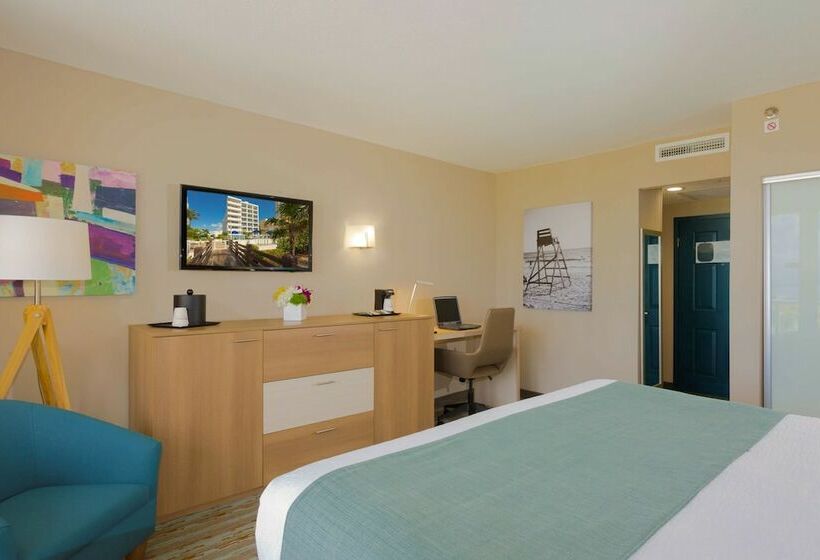 行政套房, Best Western Plus Atlantic Beach Resort