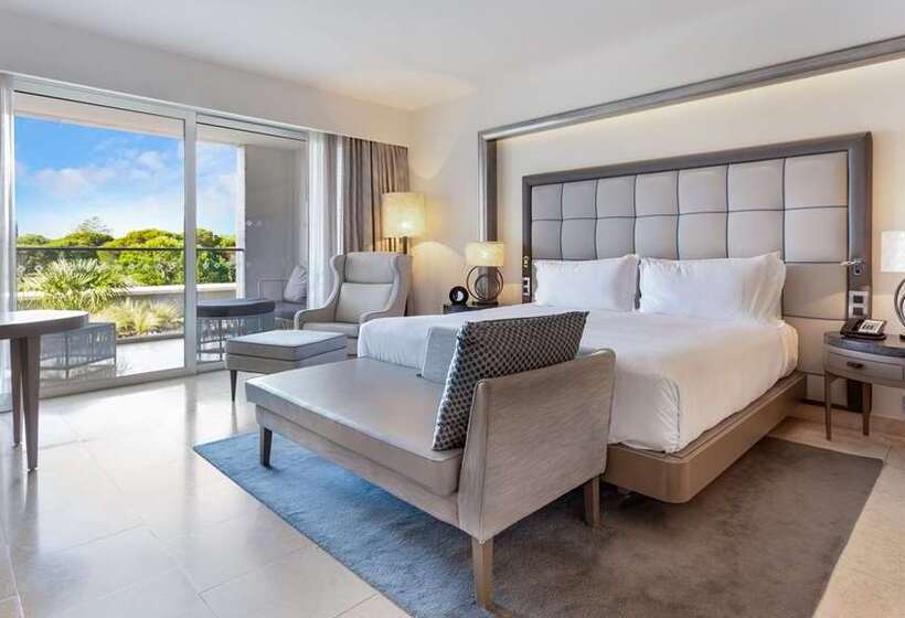 Стандартный Номер Кровать Кинг, Hilton Belfast