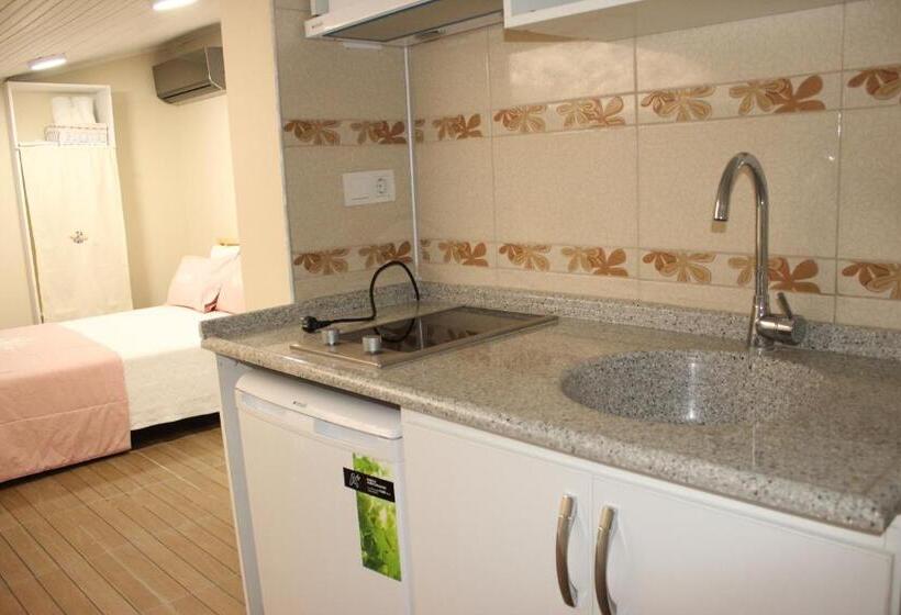 Трехместный Номер Deluxe Вид на Море, Ede Apart Otel