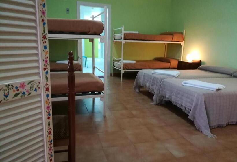 Семейный Номер Вид на Сад, Albergue Quinta Del Jalón