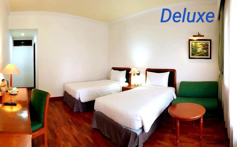 Номер Deluxe с Балконом, Grand Whiz Hotel Bromo