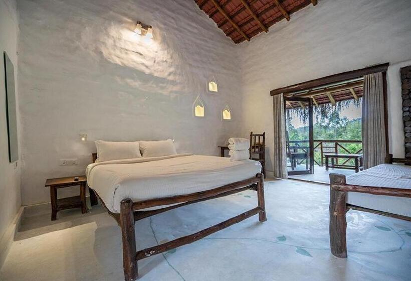 Номер Superior Вид на Горы, Deshadan Eco Valley Resort   An Eco Friendly Mud House