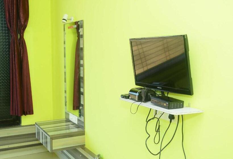 Номер Deluxe, Shreyas Guest House   Tatkare Villa