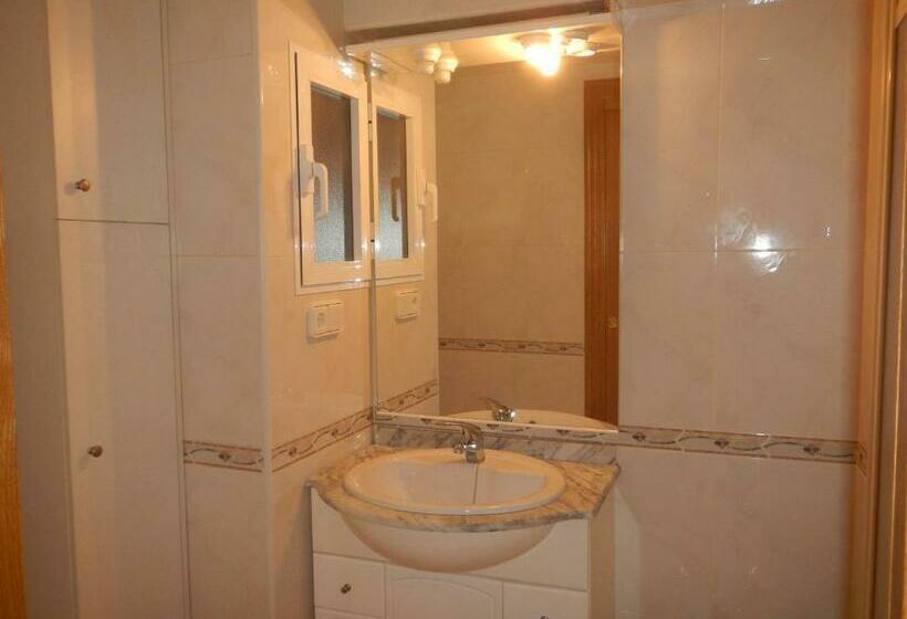 استودیوی استاندارد, Apartamentos Las Carabelas