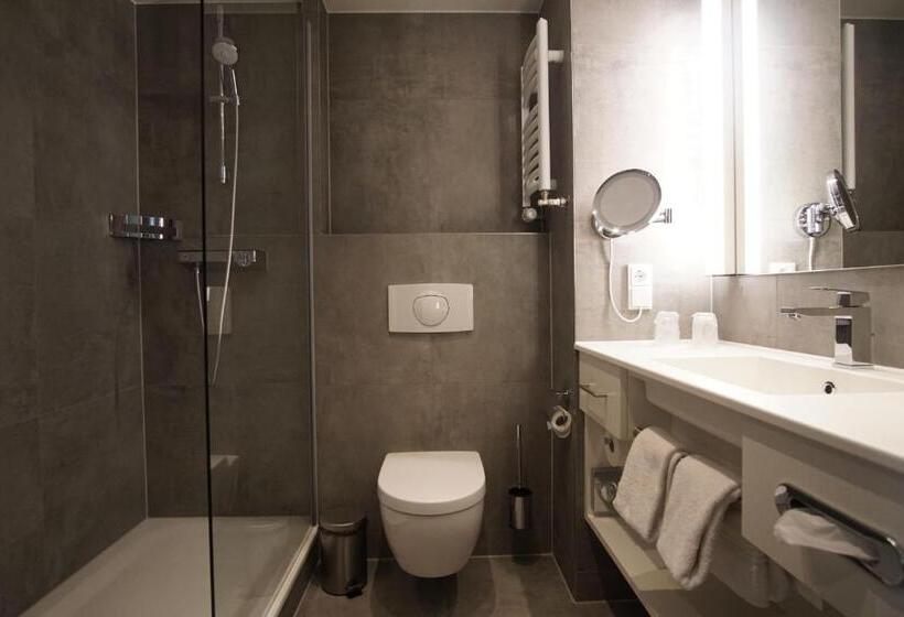 Номер Стандартный с Видом, Courtyard By Marriott Hannover Maschsee