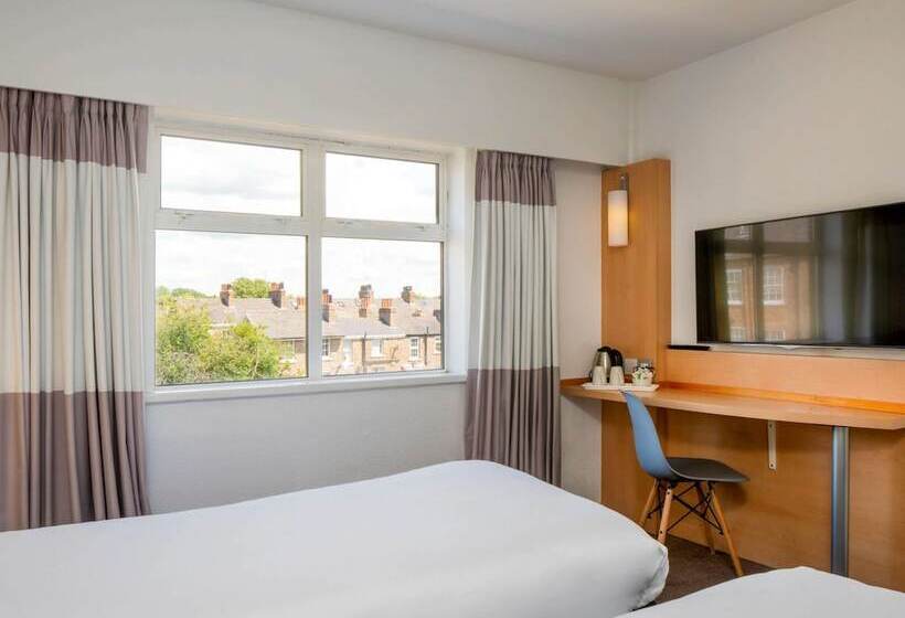 Номер Стандарт, Ibis York Centre