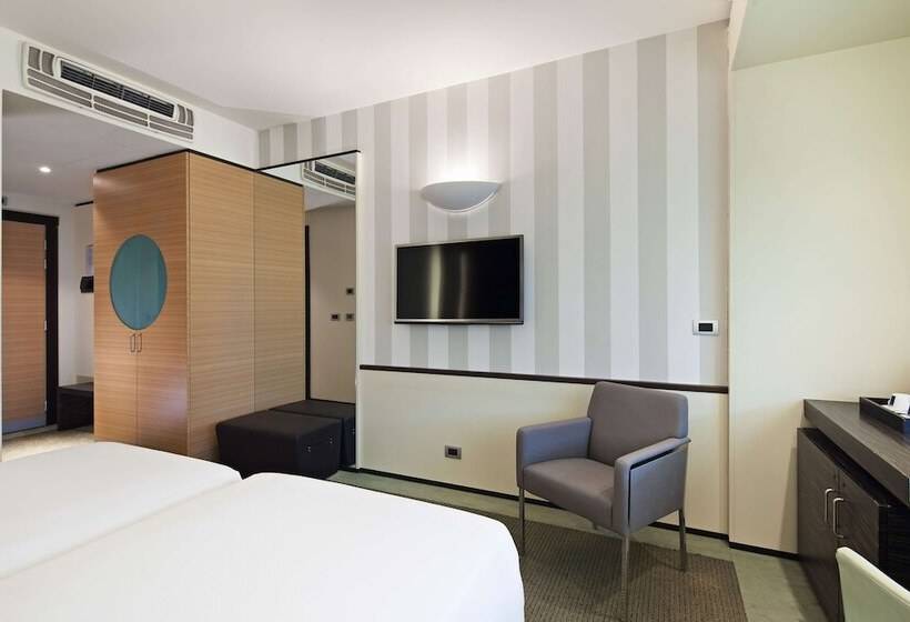 Номер Superior, NH Venezia Laguna Palace