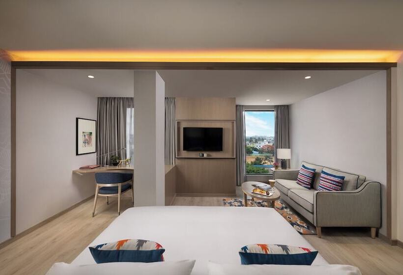 اتاق پرمیوم, The Crown, Bhubaneswar   Ihcl Seleqtions