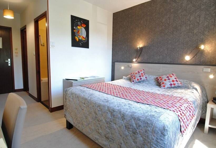 Номер Стандарт, Logis Hostellerie Du Perigord Vert