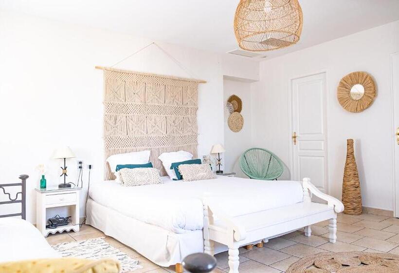 Трехместный Номер Deluxe, Logis Hôtel Et Restaurant La Bastide Cabezac