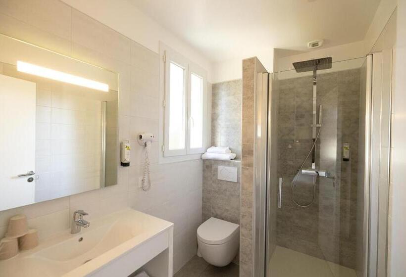 Семейный Номер, Logis Hôtel St Sylvestre