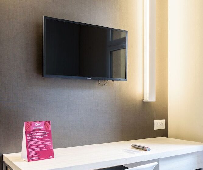 高级大房间, B&b Hotel Milano Aosta
