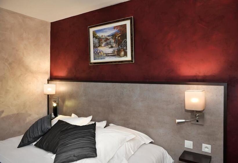 Номер Стандарт, Logis Auberge A La Tete De Lard