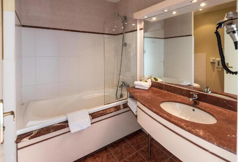 Номер Стандарт, Logis L Abreuvoir