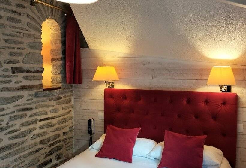 Номер Комфорт, Logis Hotel Restaurant La Régence