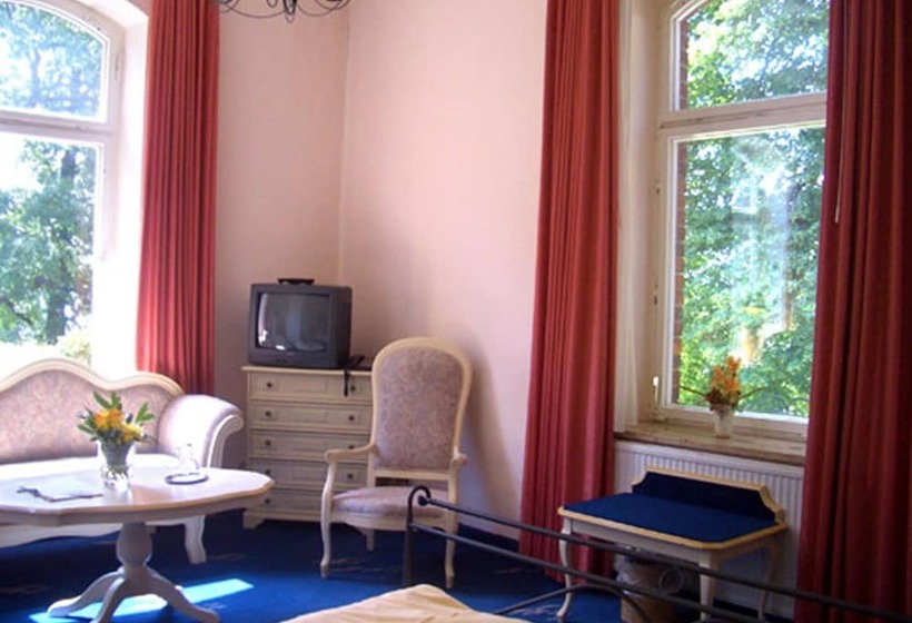 Студия Стандарт, Seeresidenz Gesundbrunn