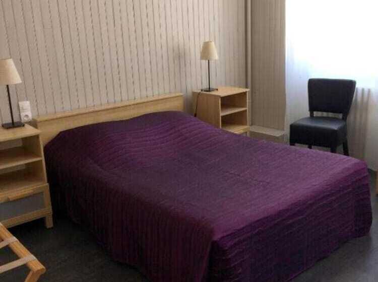 Номер Стандарт, Logis Hotel L Occitan 2 étoiles