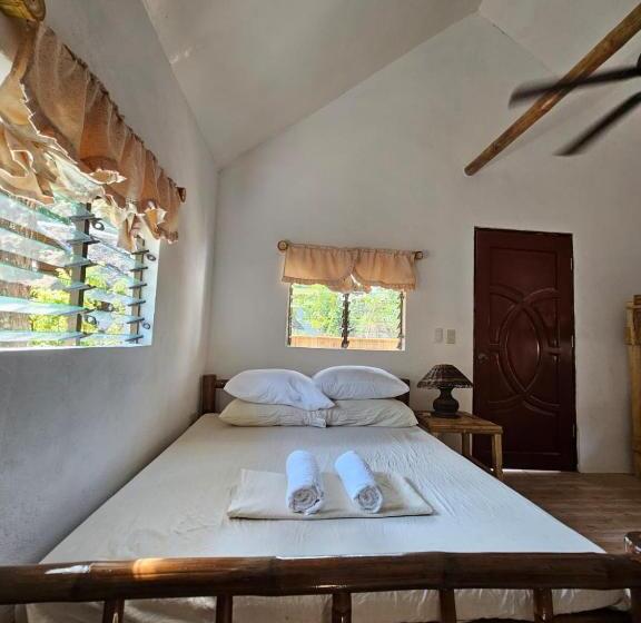 Номер Deluxe с Балконом, Big Bamboo Beach Resort Sipalay