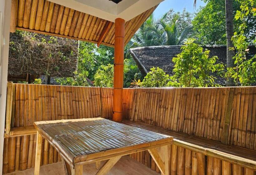 Номер Deluxe с Балконом, Big Bamboo Beach Resort Sipalay