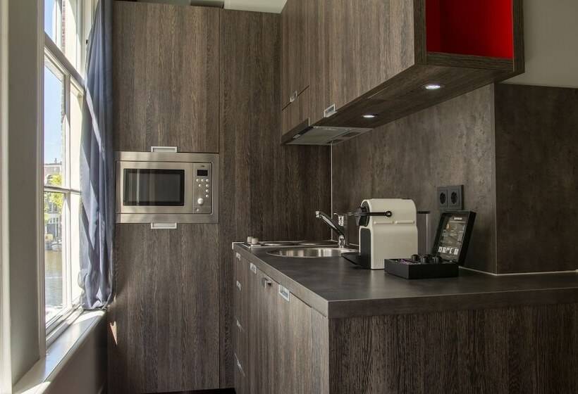 Standard Studio, Eden Studios And Apartments