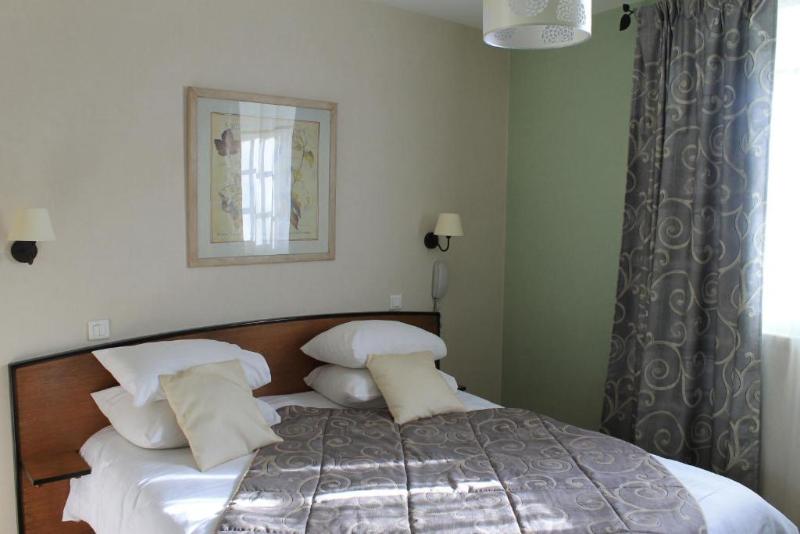 Номер Стандарт Трехместный, Hôtel Restaurant Le Moulin De Saint Verand