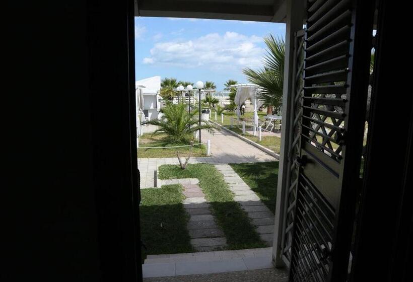 اتاق استاندارد با چشم‌انداز دریا, Torquemada Beach Club