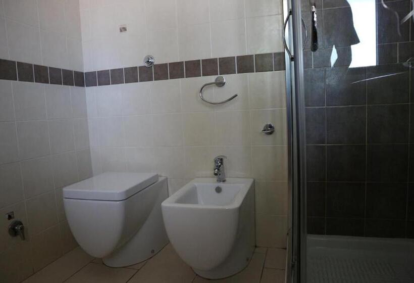 اتاق استاندارد با چشم‌انداز دریا, Torquemada Beach Club