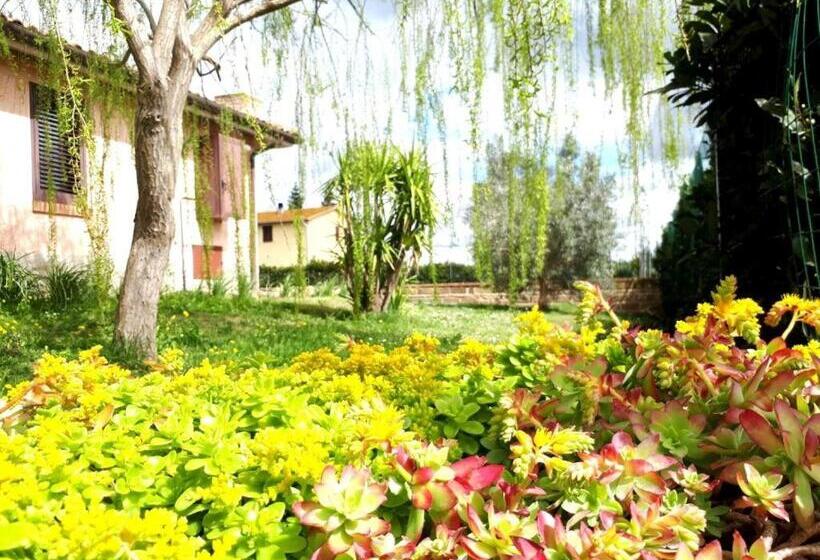 Номер Стандарт Вид на Бассейн, Agriturismo La Talpa
