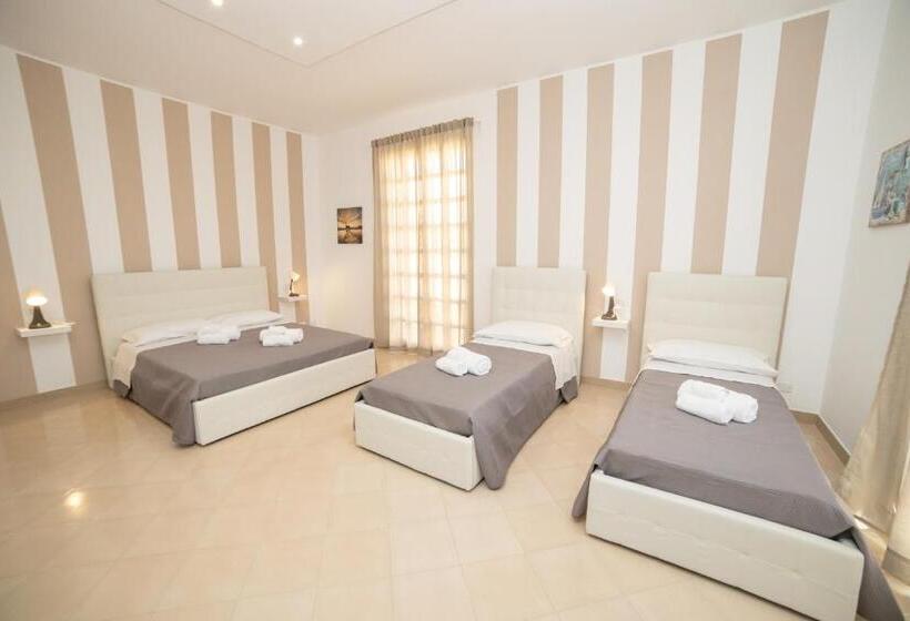 Четырехместный Номер Стандарт с Балконом, B&b Zio Luciano