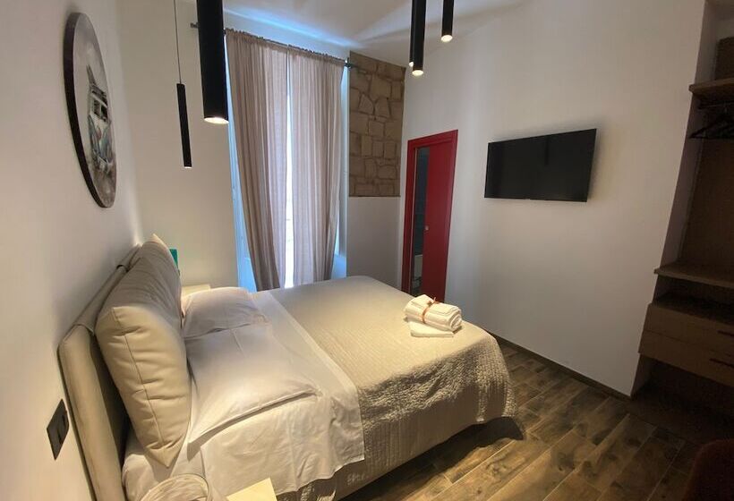 اتاق اکونومی, Holiday Guesthouse