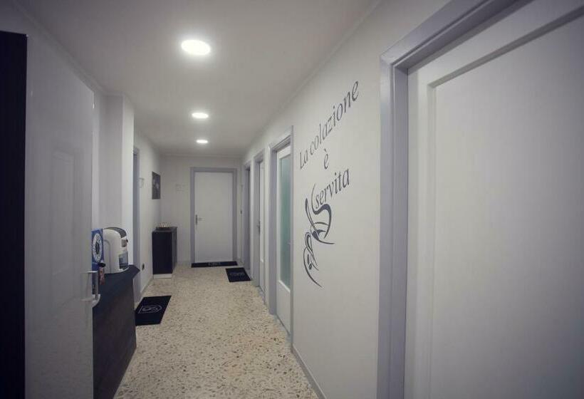 غرفة قياسية رباعية, Sanctuary Rooms
