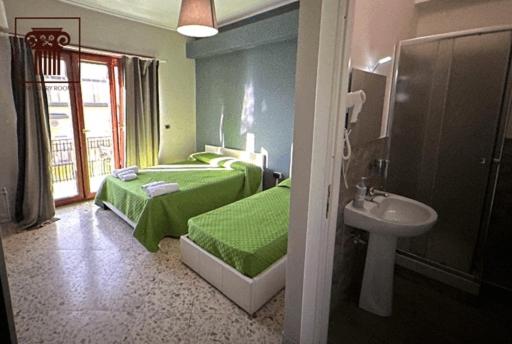 غرفة عائلية, Sanctuary Rooms